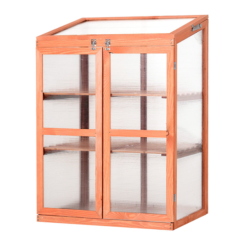 Rektangulär planteringslåda för växthus med polykarbonatpaneler för att hålla växterna varma Rektangulär planteringslåda för växthus med polykarbonatpaneler för att hålla växterna varma